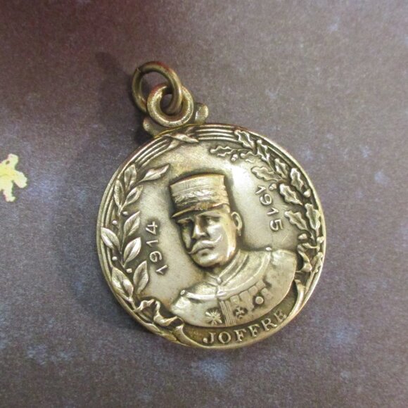 WWI French General Joseph Joffre Medal Locket ~ ANTIQUE Silver Slide Locket - Picture 2 of 13